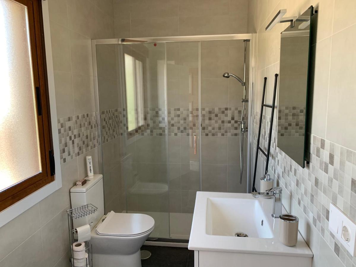A Casa Vermella Con Jardin A 10 Minutos De Santiago De Compostela Apartment Ortono Bagian luar foto