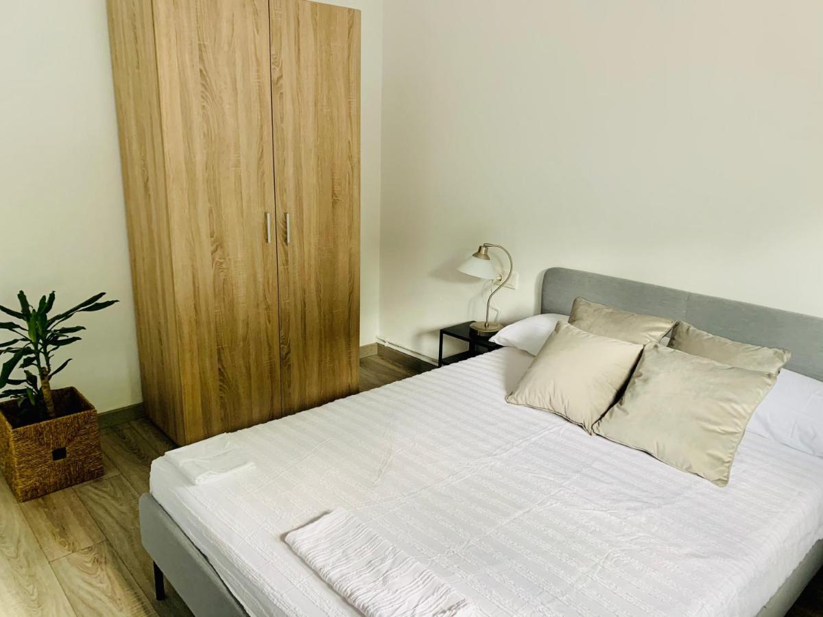A Casa Vermella Con Jardin A 10 Minutos De Santiago De Compostela Apartment Ortono Bagian luar foto