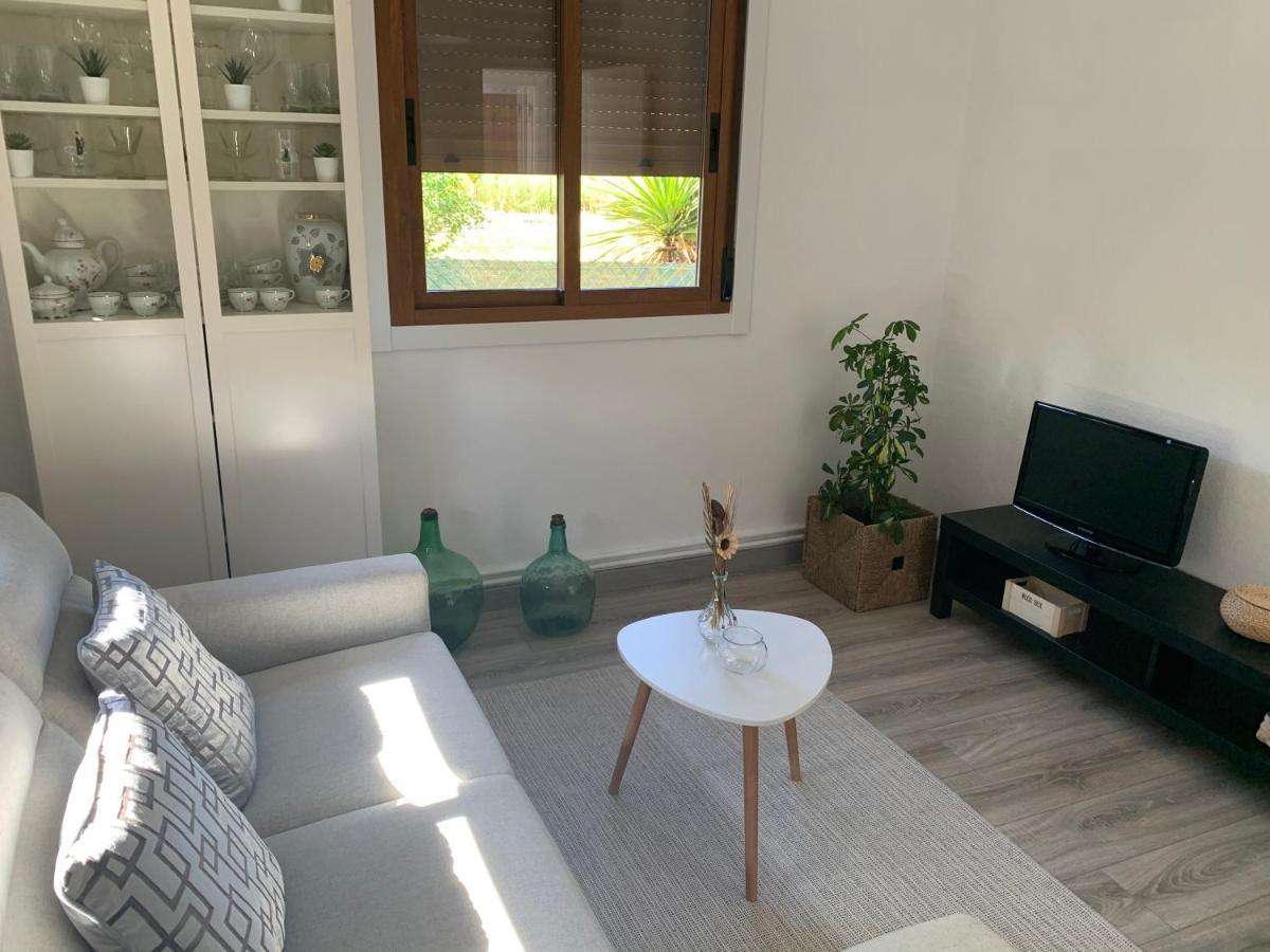 A Casa Vermella Con Jardin A 10 Minutos De Santiago De Compostela Apartment Ortono Bagian luar foto